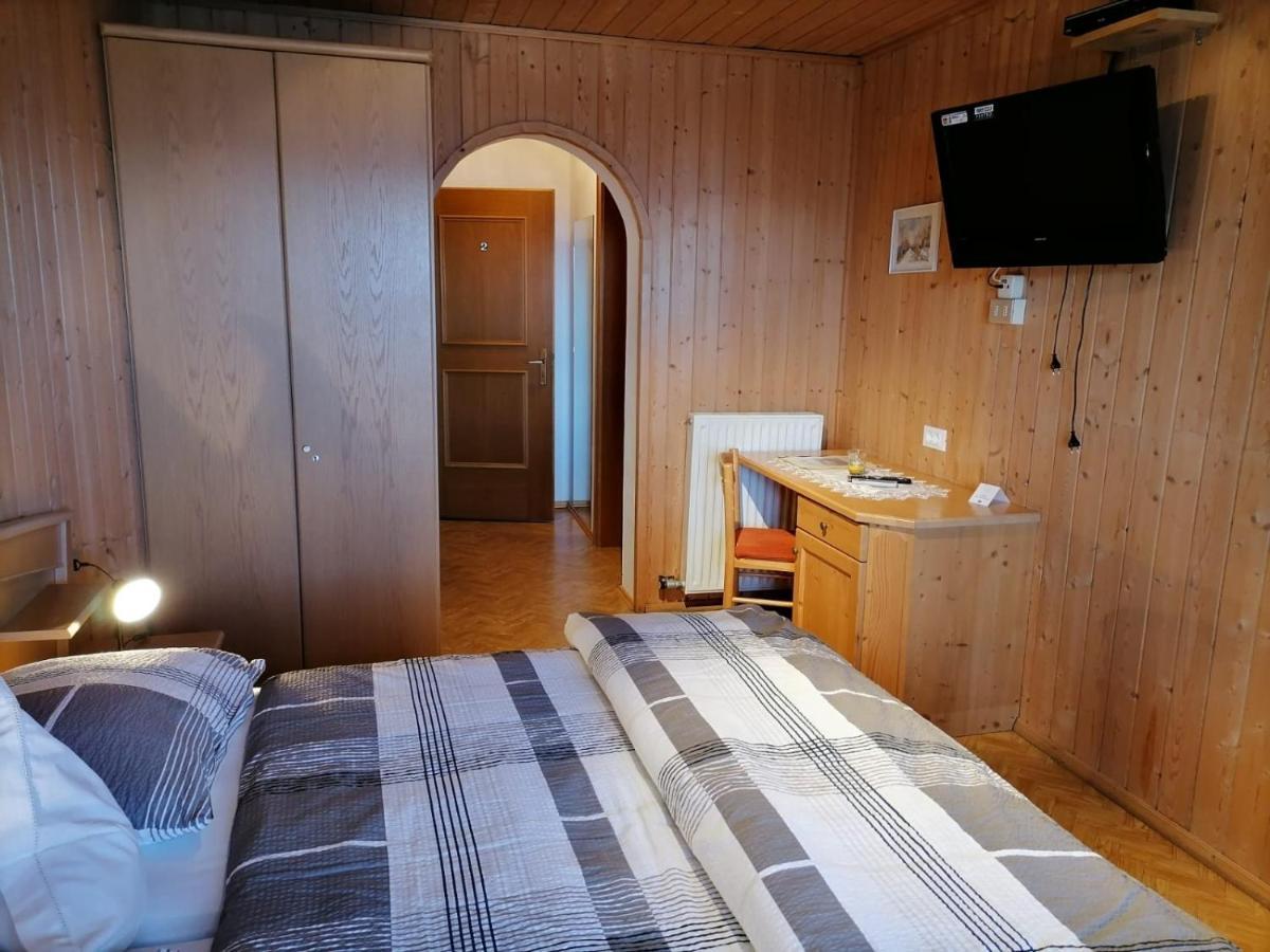 Gasthaus Oberkirn Schenna Eksteriør bilde